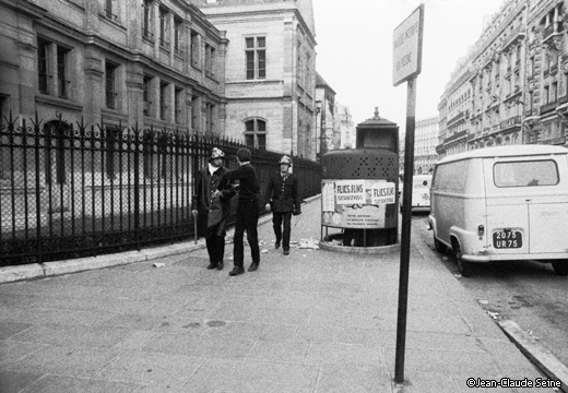 Mai 68 - Paris - Manifestation d'etudiants