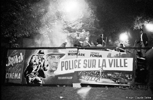 Mai 68 - Paris - Manifestation d'etudiants et barricade