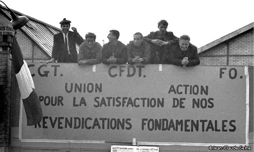 Mai 68 - Paris - Piquet de greve